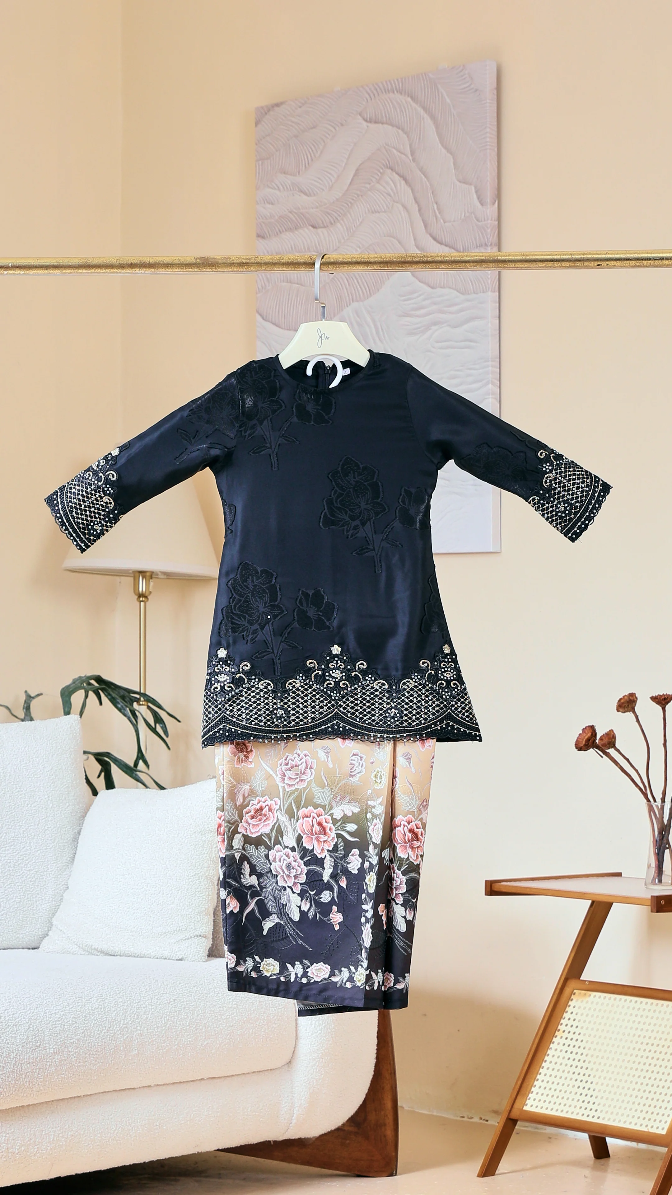 Kurung Aunalia